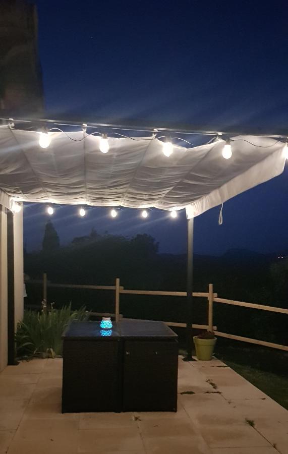 Cottage Combet Gite Climatise Avec Jacuzzi Marsanne Экстерьер фото